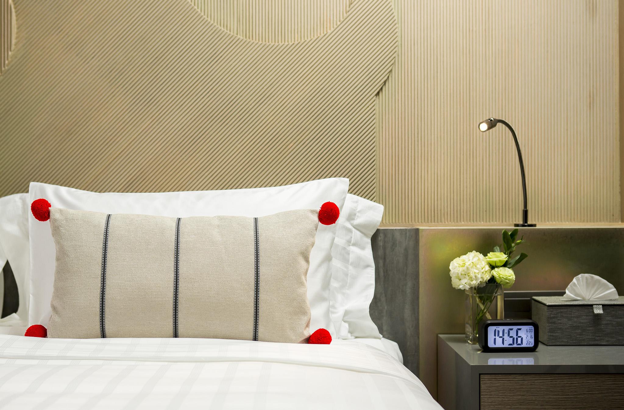 U Nimman Chiang Mai Hotel Екстериор снимка A bedside lamp