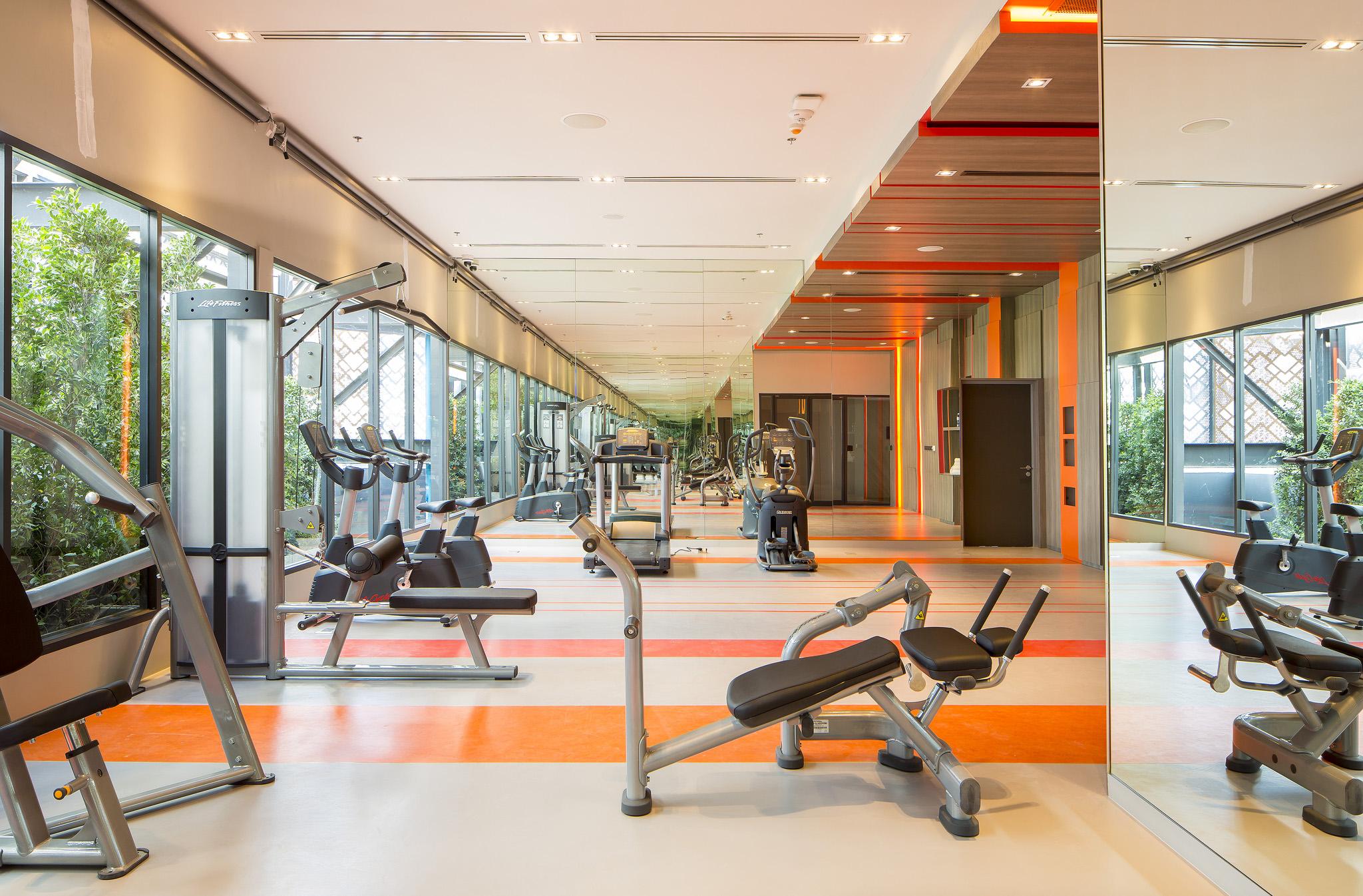 U Nimman Chiang Mai Hotel Екстериор снимка The gym at the hotel