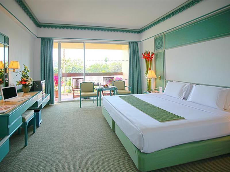 U Nimman Chiang Mai Hotel Стая снимка A room at the hotel
